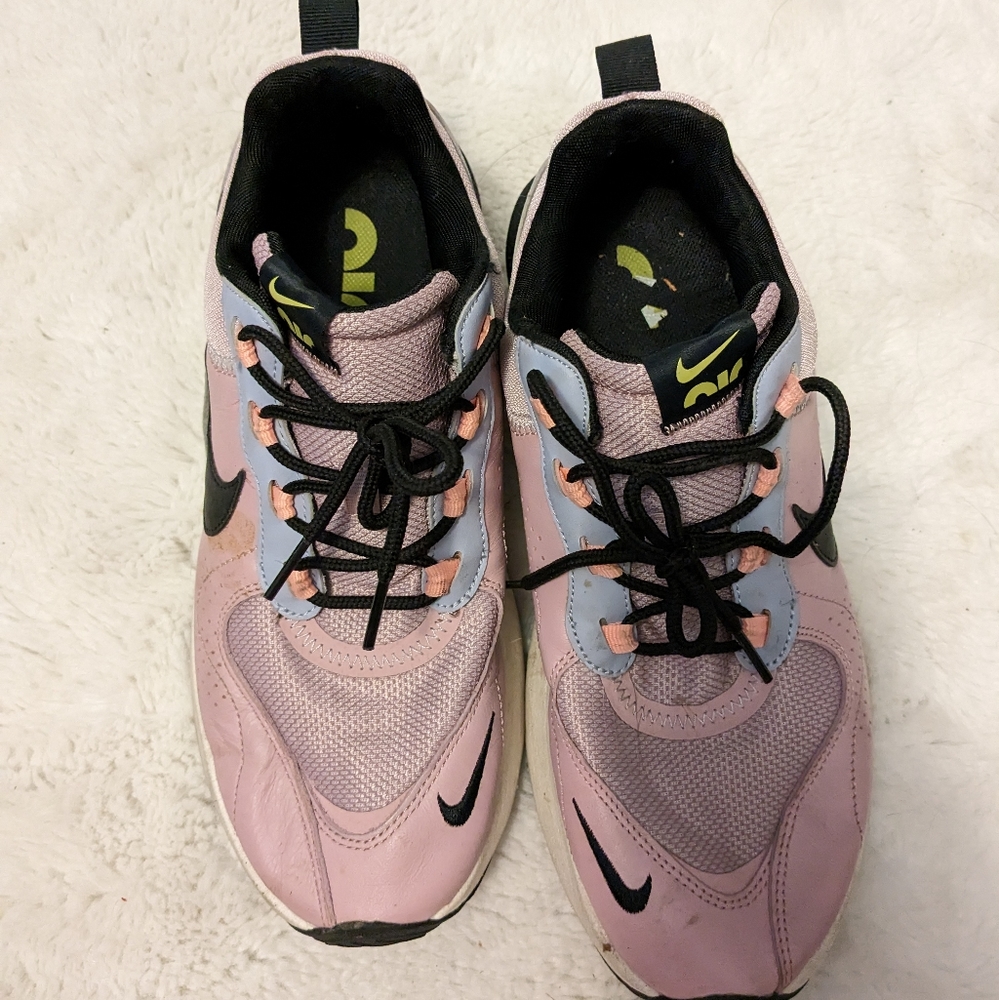 Nike Air Max Verona 9.5